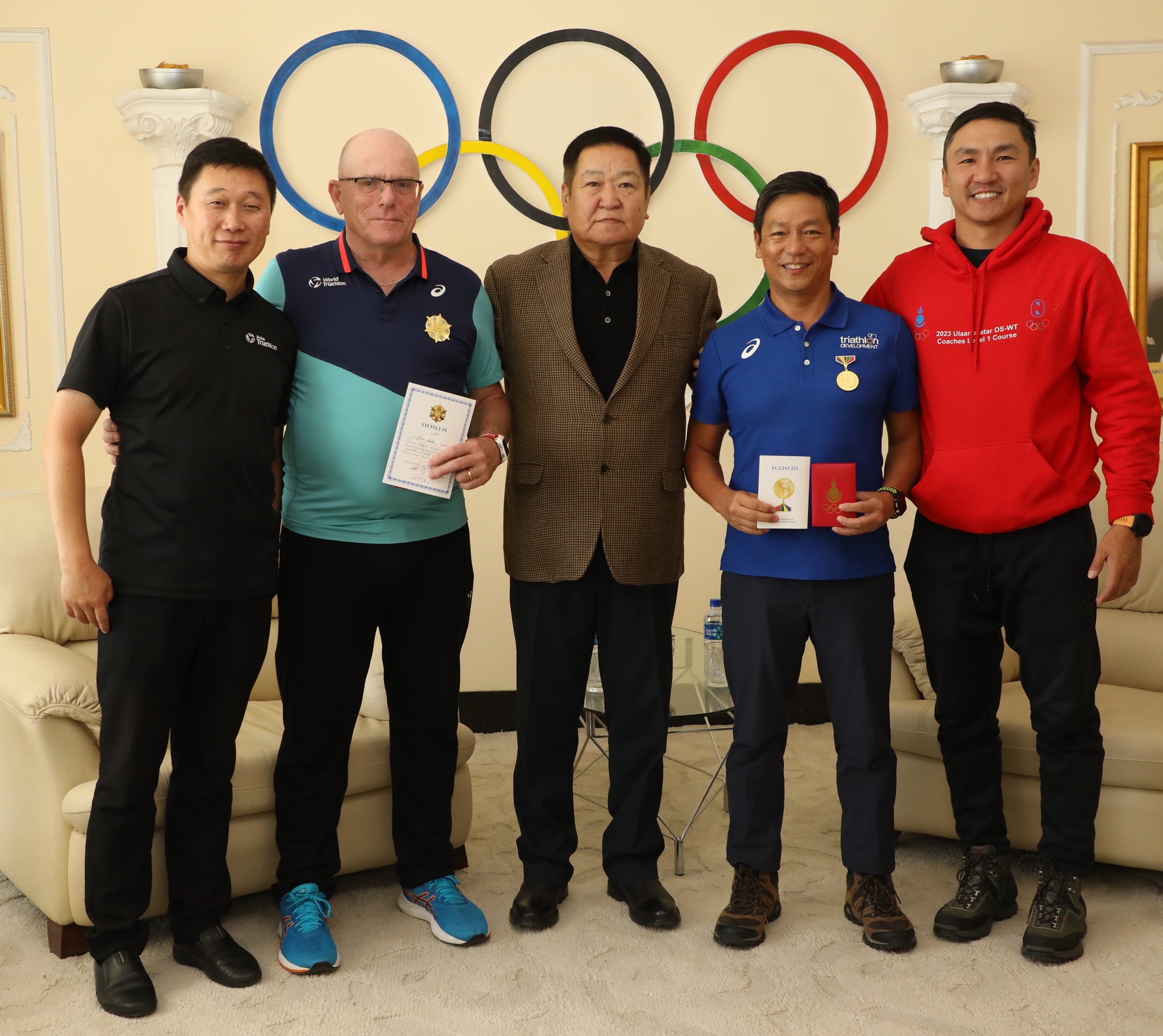 First Vice President of the Mongolia NOC, Choijgavaa Naranbaatar received the facilitators at the Olympic House 