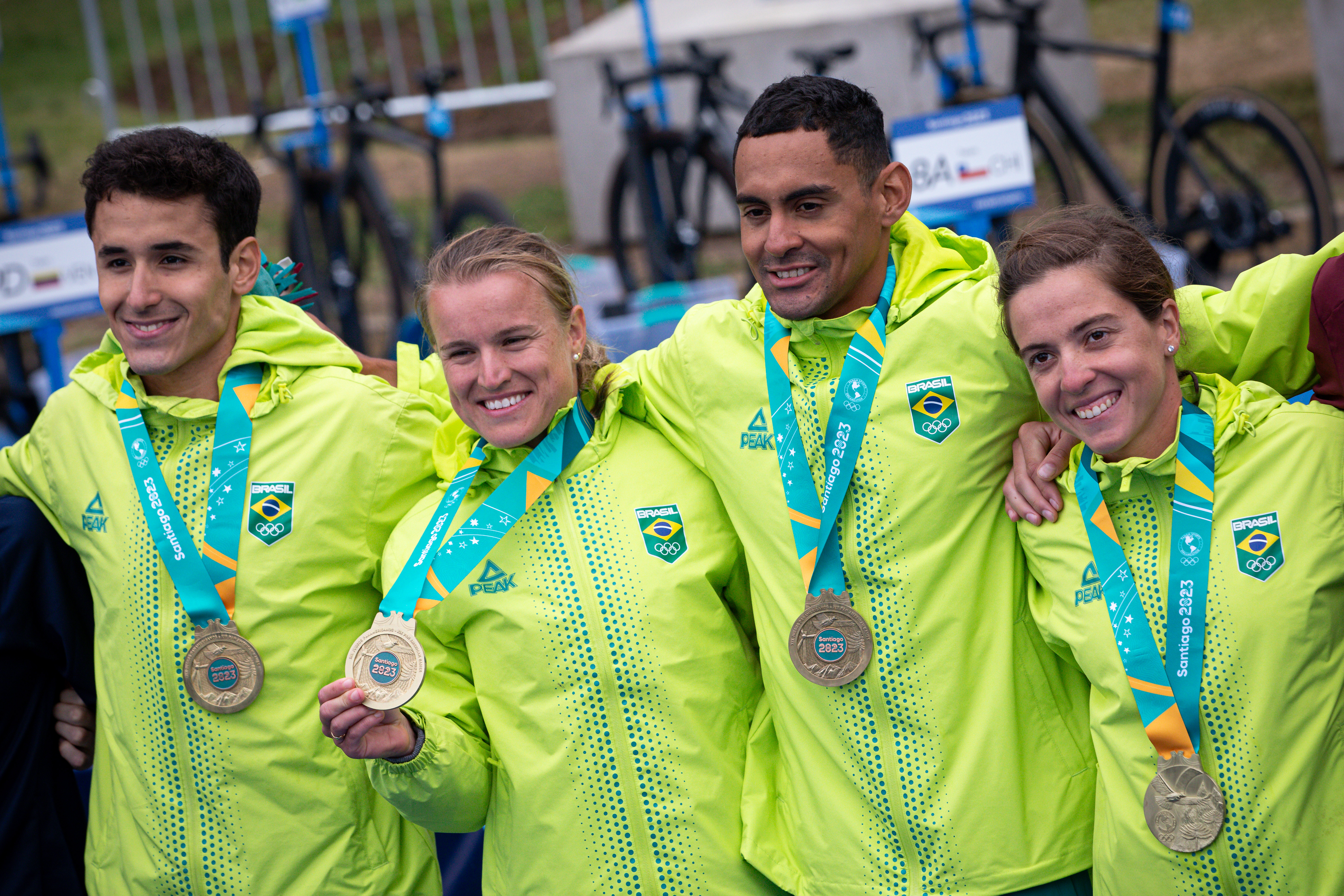 Hidalgo, Arnold, Messias and Lopes win PanAm Mixed Relay gold for Brazil