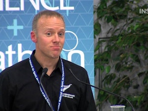 Science Triathlon Conference 2015 - 20  Paul Laursen Eng