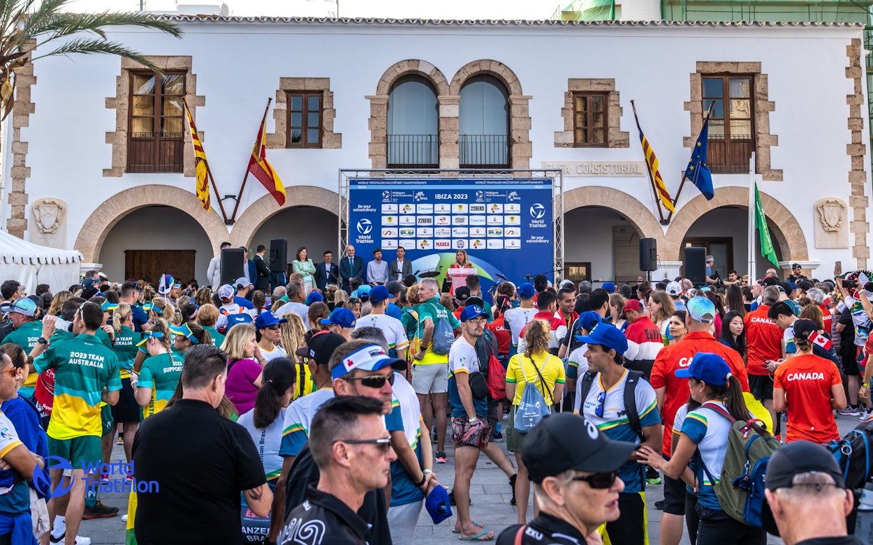 2023 World Triathlon Multisport Championships Ibiza: Parade of Nations