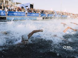 © World Triathlon