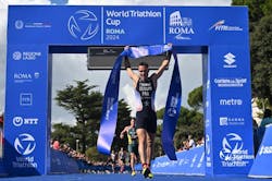 © World Triathlon