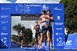 © World Triathlon