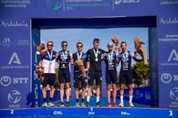 © World Triathlon